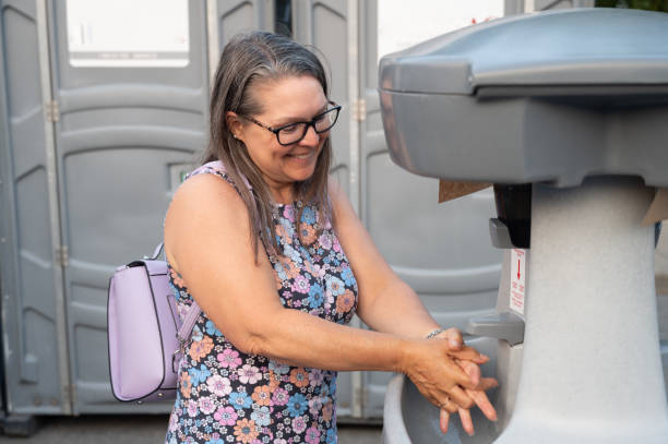 Best Luxury portable toilet rental  in Ayden, NC